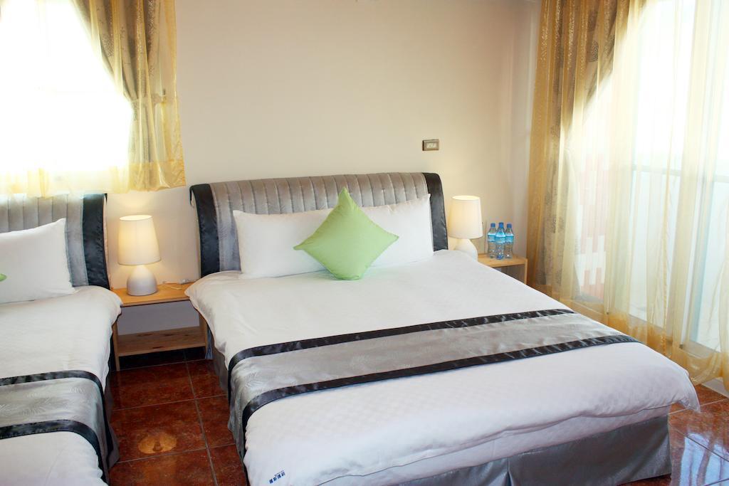 Mary 18 Apartment Taitung Luaran gambar